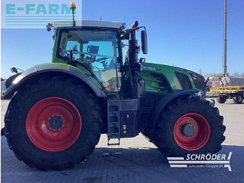 Farm tractor FENDT 824 Vario