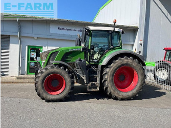 Farm tractor FENDT 828 Vario