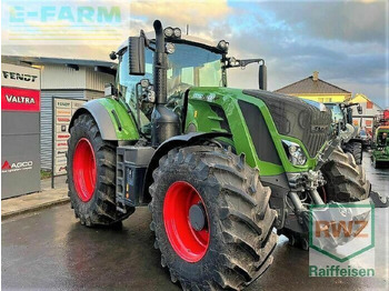 Farm tractor FENDT 828 Vario