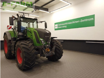 Farm tractor FENDT 828 Vario