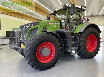 Farm tractor FENDT 933 Vario