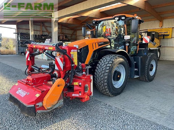 Farm tractor JCB Fastrac 4220