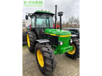 Farm tractor JOHN DEERE 2850
