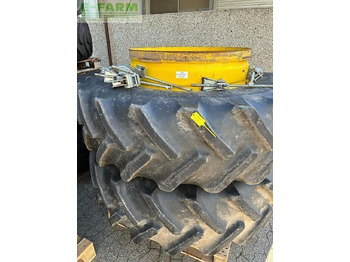 Farm tractor John Deere 6150r: picture 4