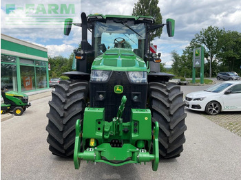 Farm tractor John Deere 8R340: picture 3