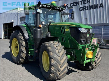 Farm tractor JOHN DEERE