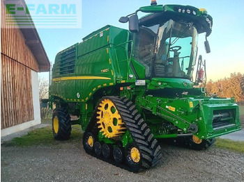Combine harvester JOHN DEERE T560