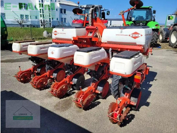 Precision sowing machine KUHN