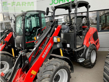 Compact loader
