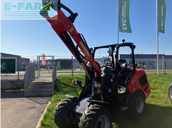 Compact loader
