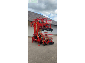 Precision sowing machine