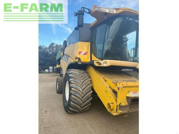 Combine harvester NEW HOLLAND CX series