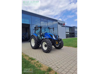 Farm tractor NEW HOLLAND T5