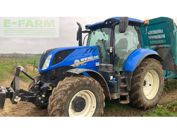 Farm tractor NEW HOLLAND T7