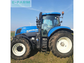Farm tractor NEW HOLLAND T7.200