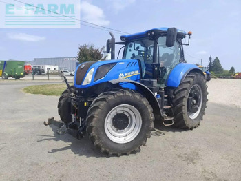 Farm tractor NEW HOLLAND T7.230