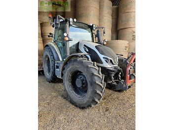 Farm tractor VALTRA