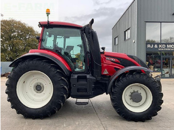 Farm tractor VALTRA T254