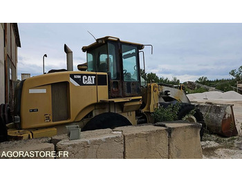 Loader CATERPILLAR 928
