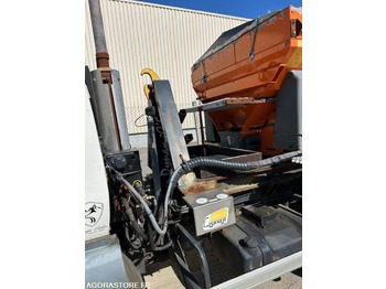 Snow removal vehicle, Hook lift truck LINDNER UNITRAC 102C AMPLIROLL + LAME + SALEUSE 2008 5050 HEURES: picture 3