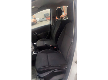 Car Renault - Clio - 2012 - 172874 kms: picture 3