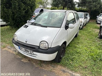 Car RENAULT