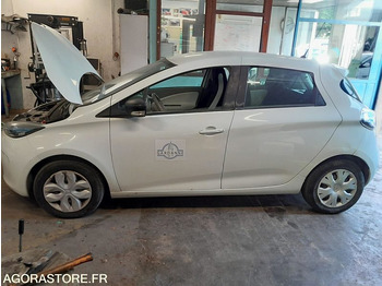 Car RENAULT
