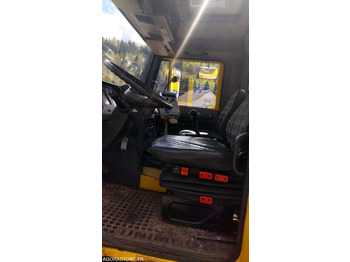Truck UNIMOG U110 AVEC GRUE ARRIERE CHASSIS: picture 4