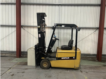 Electric forklift CATERPILLAR EP