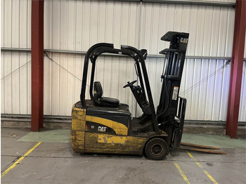 Electric forklift CAT EP18NT: picture 3