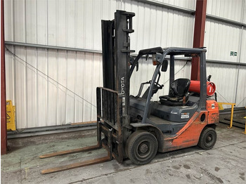 LPG forklift Toyota 02-8FGF25: picture 2