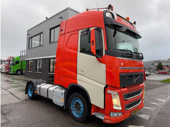 Tractor unit Volvo FH FH420: picture 3