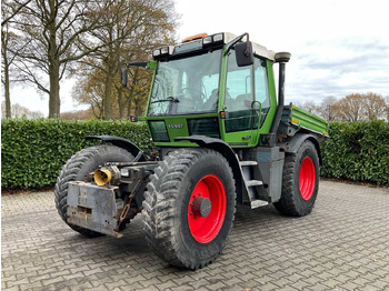 Farm tractor FENDT