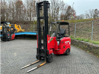 Forklift MANITOU