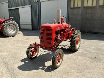 Farm tractor