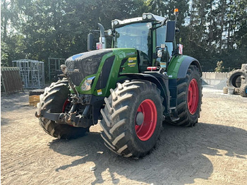 Farm tractor FENDT 826 Vario