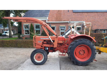 Farm tractor INTERNATIONAL