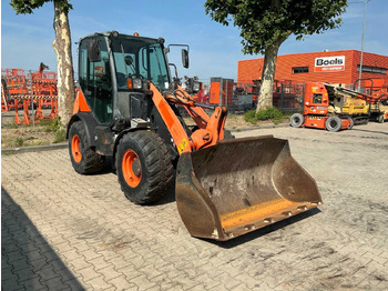 Wheel loader Komatsu WA-70-7: picture 4