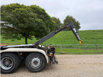 Truck 2007 MERCEDES-BENZ ECONIC CRANE TRUCK HIAB 220 - 6X2: picture 5 Truck 2007 MERCEDES-BENZ ECONIC CRANE TRUCK HIAB 220 - 6X2: picture 5