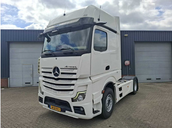 Truck MERCEDES-BENZ Actros 1945