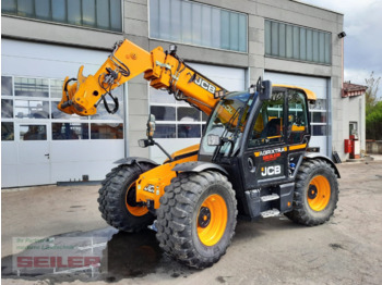Telescopic handler JCB