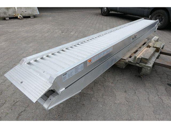 Altec ALU-Rampen AVS 130 MR, NEU on lease Altec ALU-Rampen AVS 130 MR, NEU: picture 3 Altec ALU-Rampen AVS 130 MR, NEU on lease Altec ALU-Rampen AVS 130 MR, NEU: picture 3