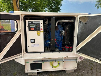 Wacker Wilson P33-2, 33kVA, Perkins, Stromgenerator on lease Wacker Wilson P33-2, 33kVA, Perkins, Stromgenerator: picture 4 Wacker Wilson P33-2, 33kVA, Perkins, Stromgenerator on lease Wacker Wilson P33-2, 33kVA, Perkins, Stromgenerator: picture 4