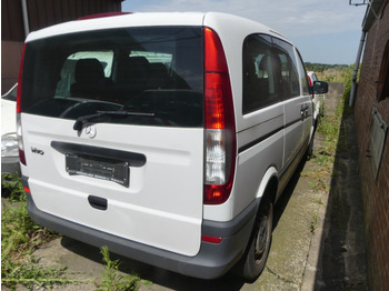 Passenger van REF:Immatriculé sous : 1-CWZ-976 - Voiture Mercedes-Benz Vito: picture 3