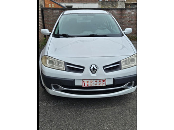 Car RENAULT