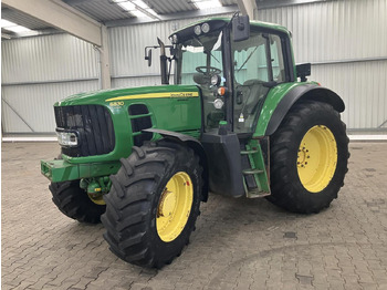 Farm tractor JOHN DEERE 6830