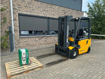 Electric forklift Jungheinrich EFG 425 k-470DZ/SP 2.5 ton Triplex Freelift Sideshift Elektra Heftruck Accu 2016: picture 4