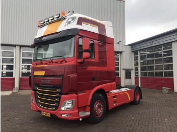 Tractor unit DAF XF 460