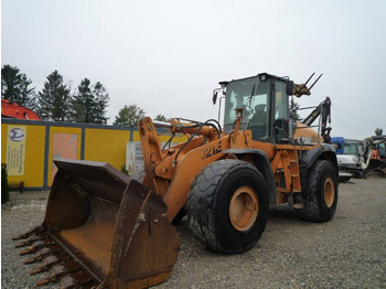 Wheel loader Case 921E: picture 5