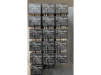 New Electrical system for Truck FLASHING-WIPING PULSE UNIT MAN F90,F2000: picture 3